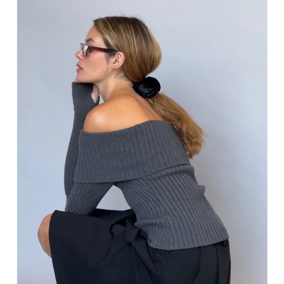 Motel Rocks Circe Knitted Bardot Sweater In Dark Charcoal Gray - Picture 2 of 9